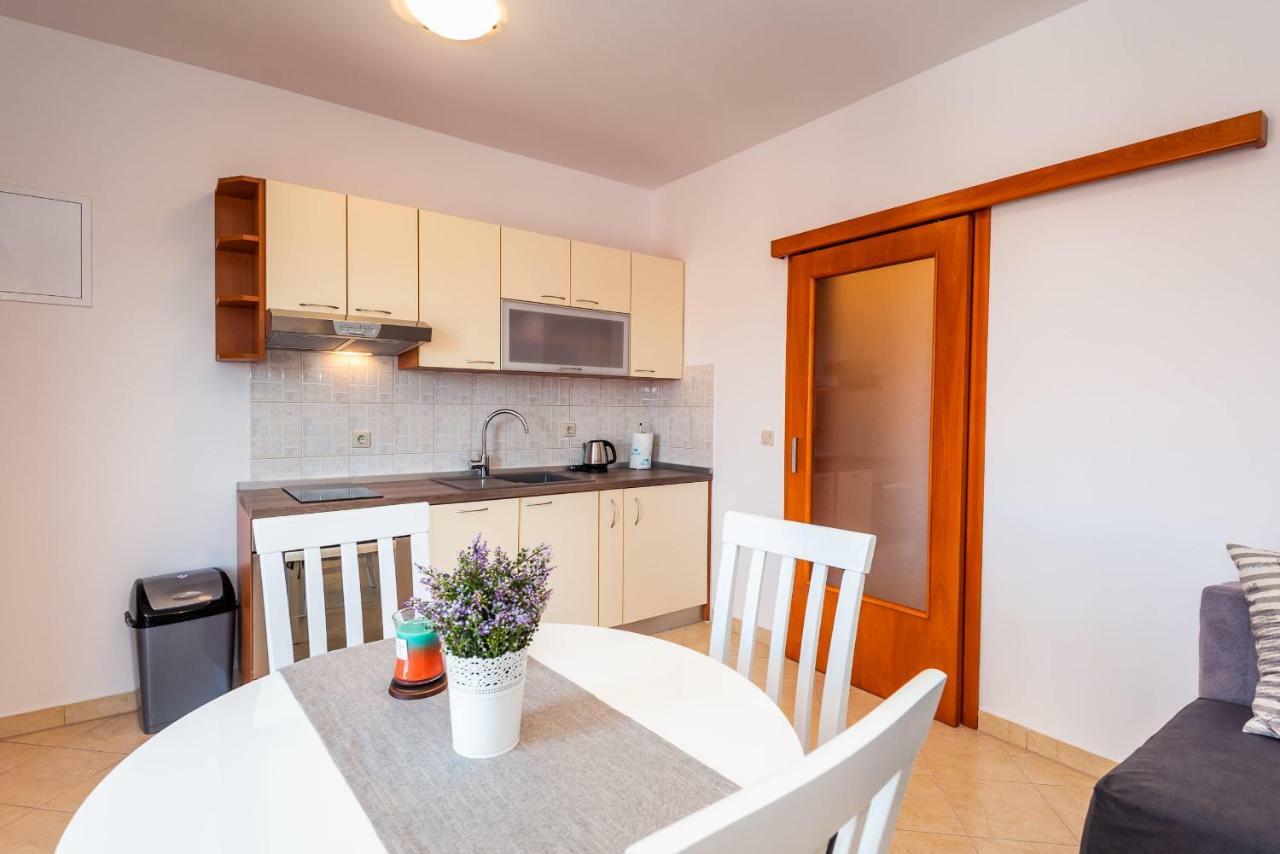 Apartmani Marina Klek Dış mekan fotoğraf