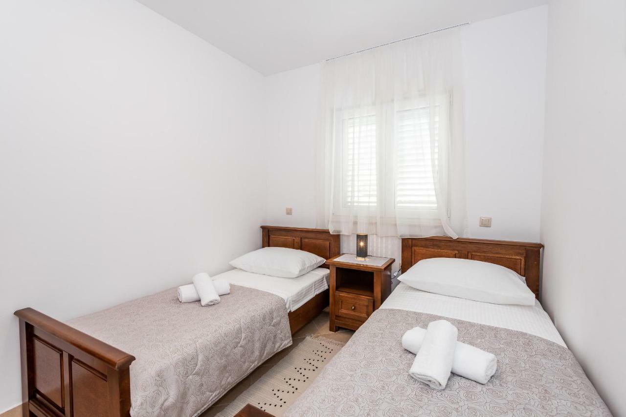 Apartmani Marina Klek Dış mekan fotoğraf
