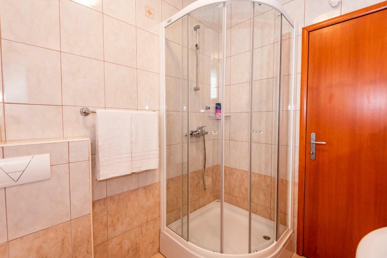 Apartmani Marina Klek Dış mekan fotoğraf