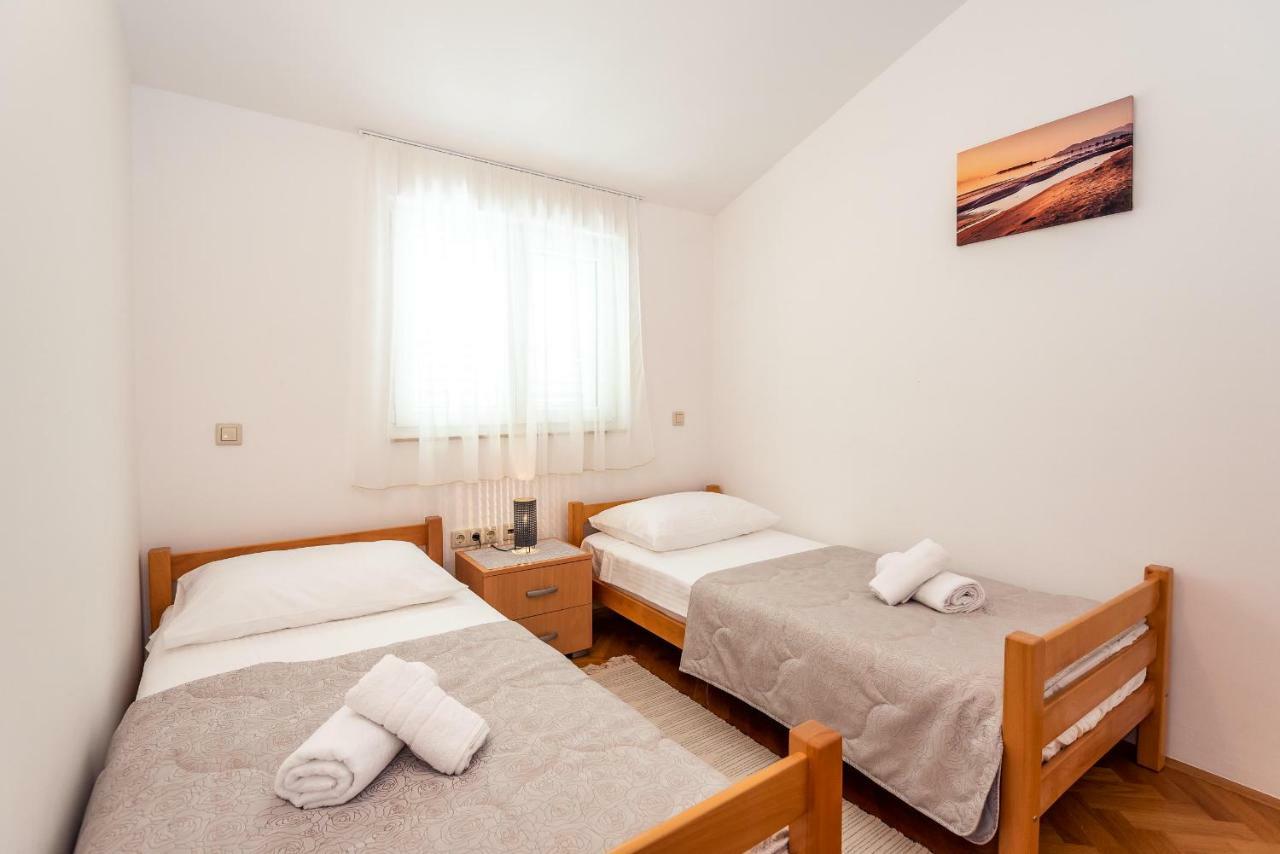 Apartmani Marina Klek Dış mekan fotoğraf