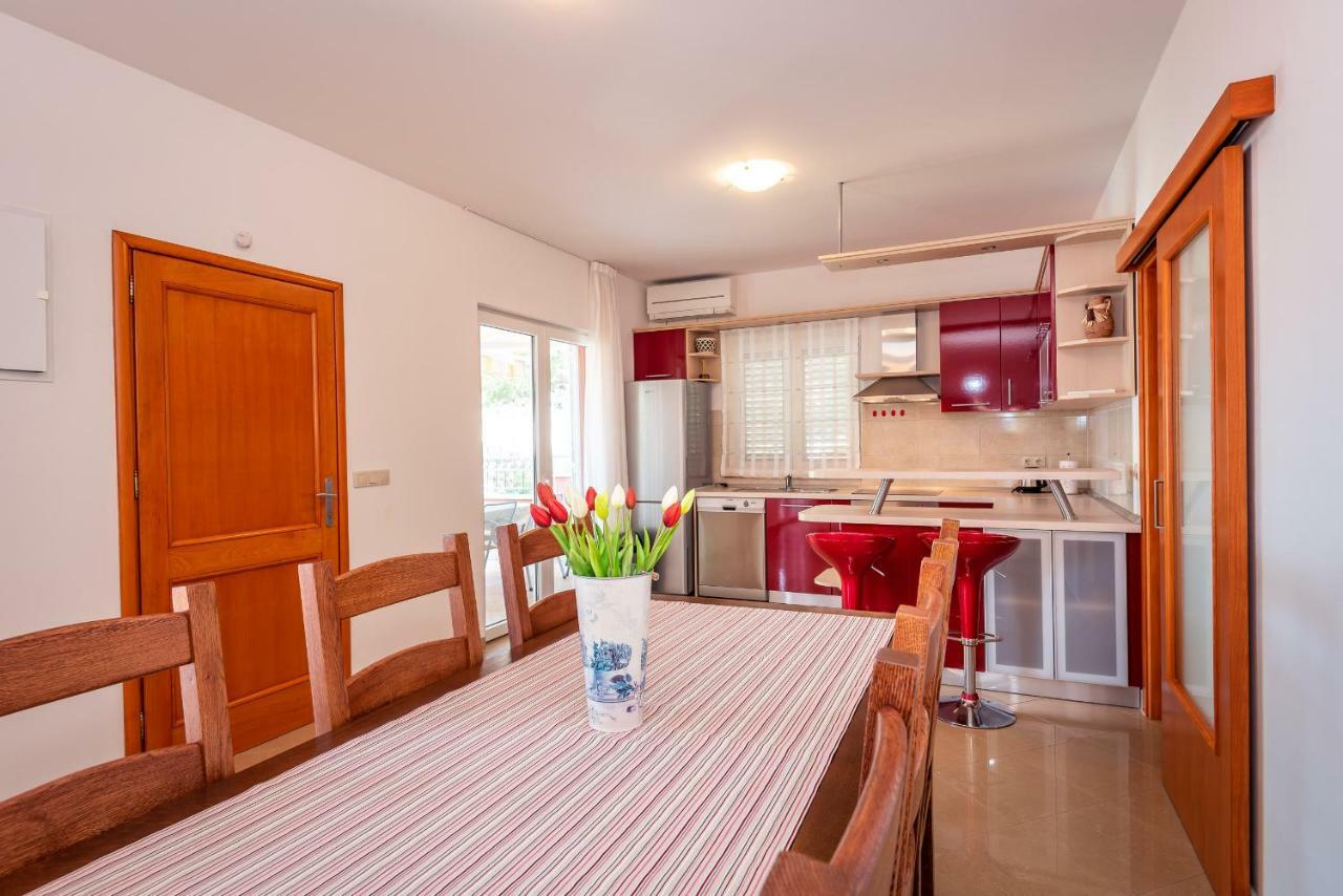Apartmani Marina Klek Dış mekan fotoğraf
